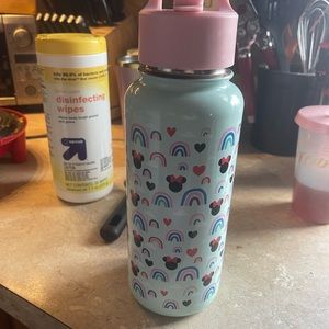 Simple modern water bottle